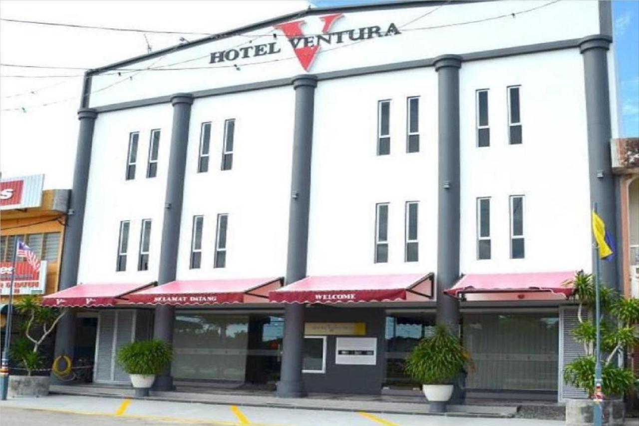 Oyo 90265 Hotel Ventura Kangar Exterior foto